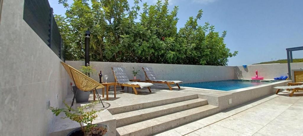 Apartments Belic With Pool Елса Экстерьер фото
