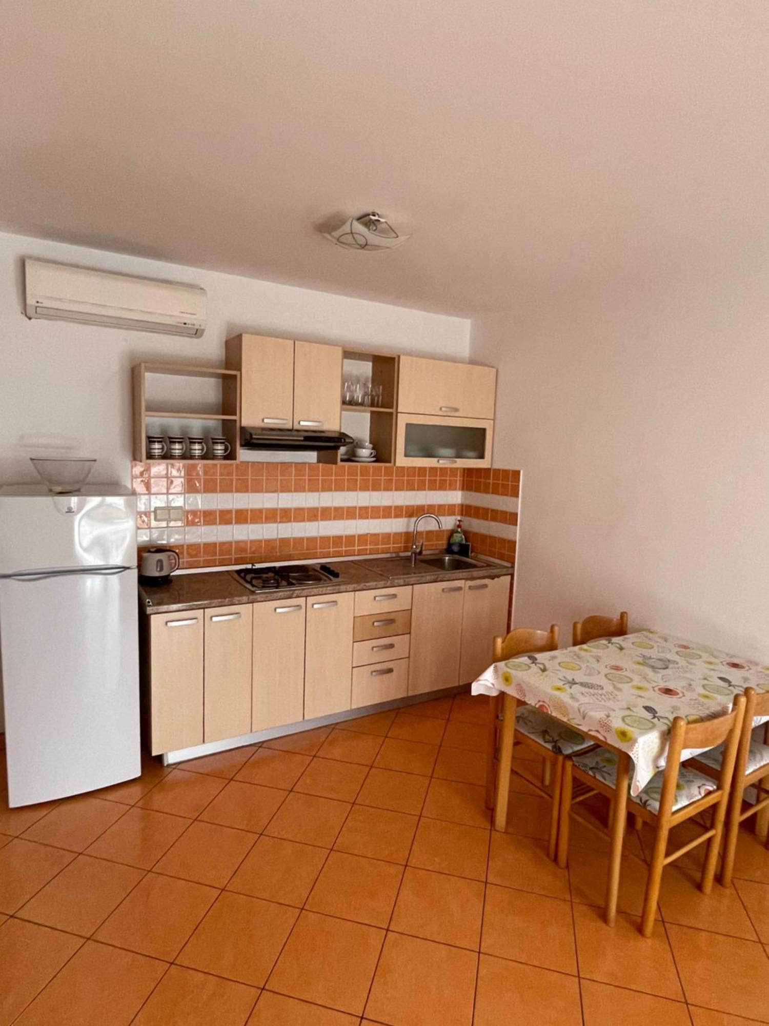 Apartments Belic With Pool Елса Экстерьер фото