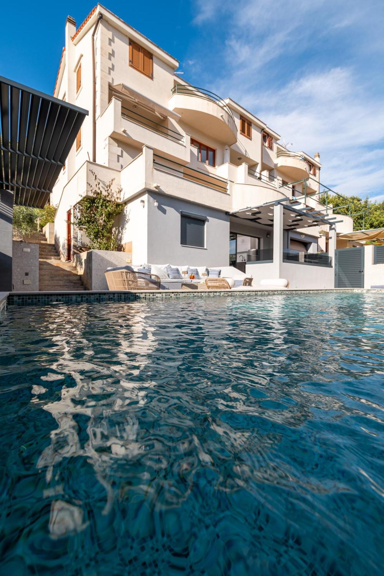 Apartments Belic With Pool Елса Экстерьер фото